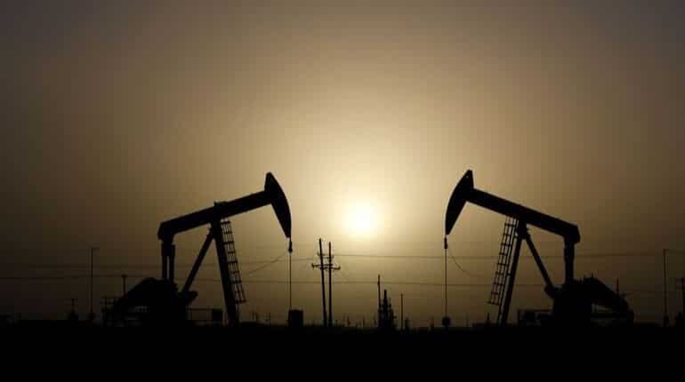 Oil shipping rates from US to Asia hit 3-year high, quieting November trade - Sources Oil shipping rates from US to Asia hit 3-year high, quieting November trade - Sources