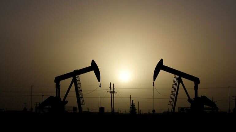 Oil shipping rates from US to Asia hit 3-year high, quieting November trade - Sources