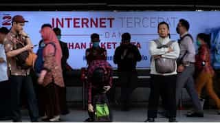 Southeast Asia's internet economy to hit $300 billion by 2025: Report