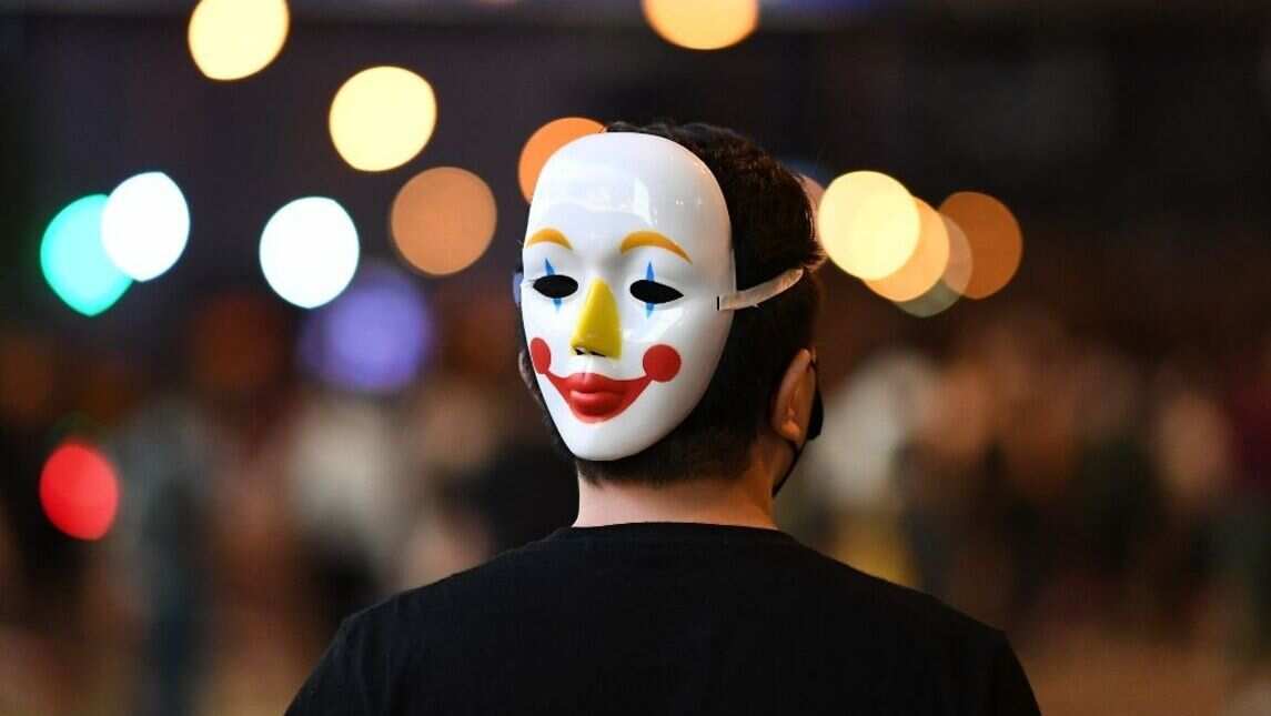 China supports anti-mask law