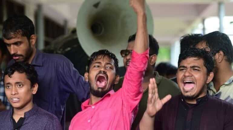 Bangladesh student killing sparks university protests