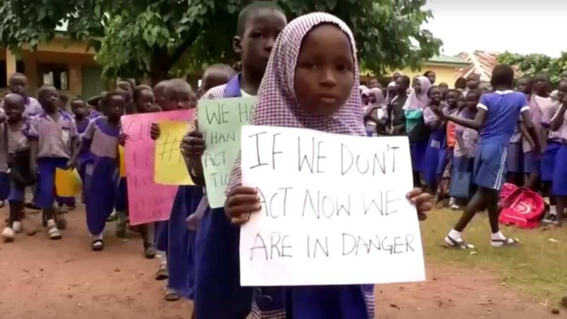 Gunmen kidnap hundreds of schoolboys in Nigeria Gunmen kidnap hundreds of schoolboys in Nigeria