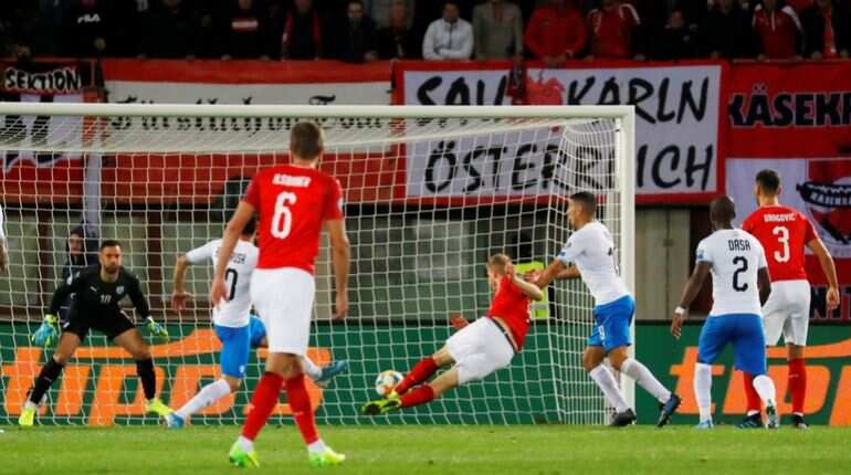 Euro 2020 qualifier: Martin Hinteregger unlikely hero as Austria beat Israel