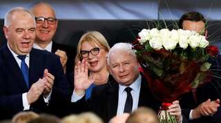 Poland's ruling nationalists win majority in parliament