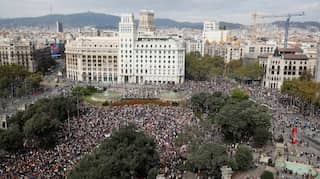 Police, Catalan separatists clash as day of protest ends in violence