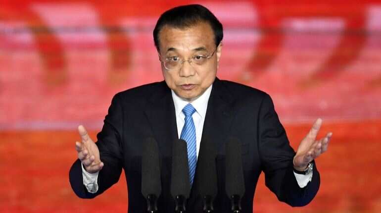 China to scrap business curbs on foreign banks, brokerages