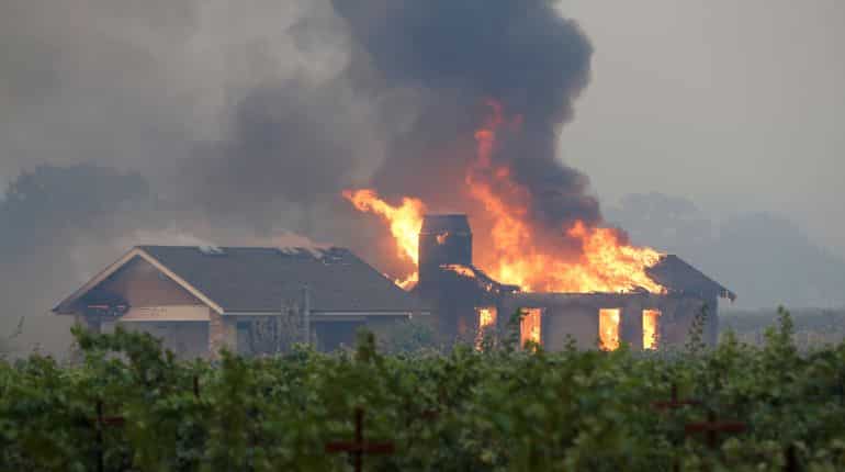As wildfires rage in California, about 50,000 get evacuated As wildfires rage in California, about 50,000 get evacuated