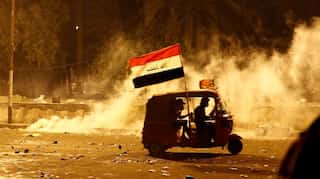 Iraq factions reach deal to save government, protests to end soon