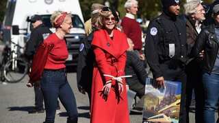 Jane Fonda accepts BAFTA award while getting arrested for climate change protest