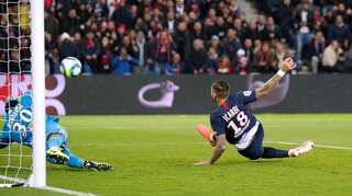 Football: Icardi, Mbappe shine as PSG thrash Marseille