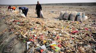 China's ocean waste surges 27% in 2018: Ministry
