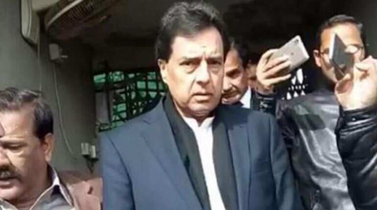 Pak Army chief orders inquiry into 'incident' involving arrest of Sharif's son-in-law