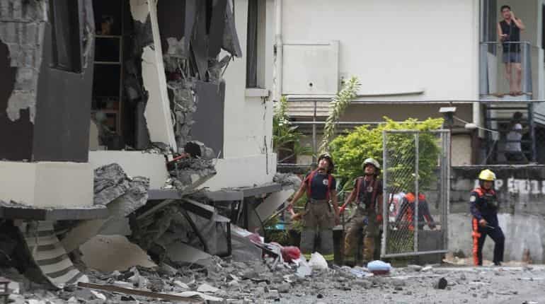 Toll in Philippine quakes climbs to 21