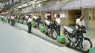 Bajaj auto’s Waluj plant employees face salary cut amid lockdown