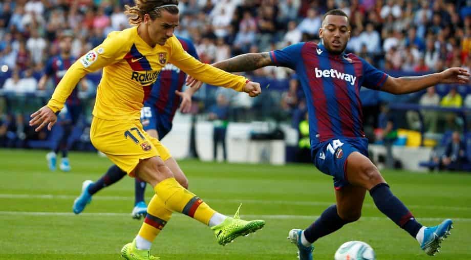 Barcelona crash to defeat at Levante after second-half collapse