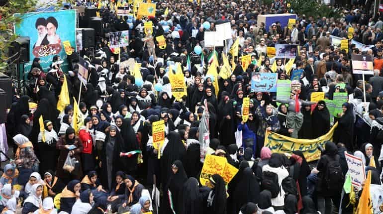 Iranians chant 'Death to America' to mark United States embassy seizure Iranians chant 'Death to America' to mark United States embassy seizure