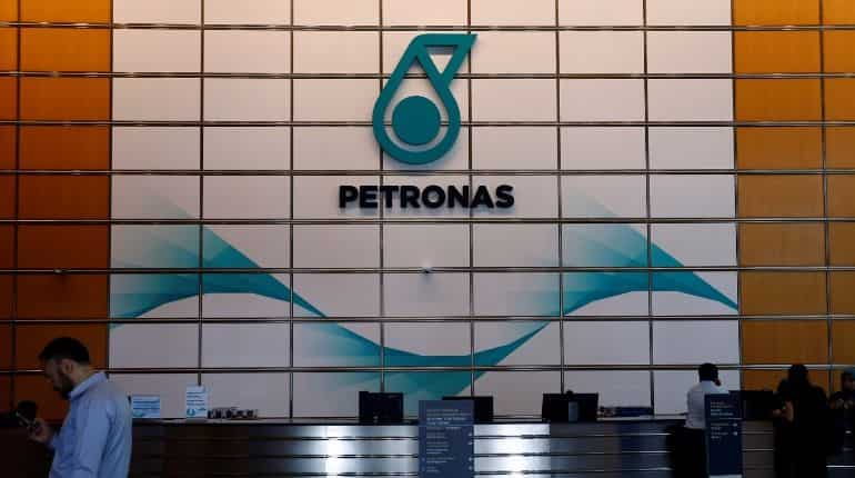 Four dead in fire at Petronas-Aramco refining complex in Malaysia Four dead in fire at Petronas-Aramco refining complex in Malaysia