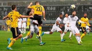 Europa League: Arsenal held as Guimaraes grab last-gasp equaliser