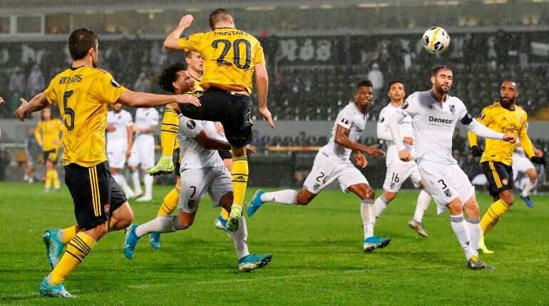 Europa League: Arsenal held as Guimaraes grab last-gasp equaliser
