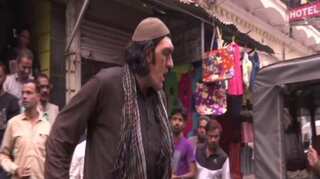 Eight-feet tall Afghan cricket fan struggles to find accommodation in India