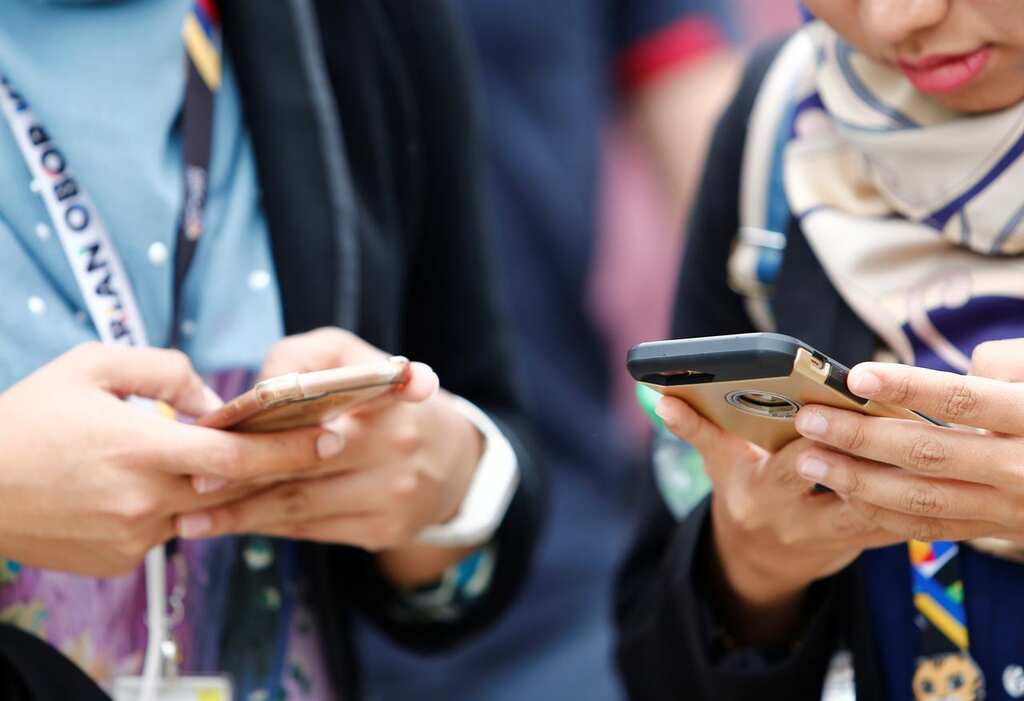 Pakistan stifles internet Freedom: Report