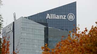 Allianz sees 2019 profit in upper half of target range after solid third quarter