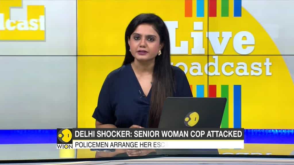 Lawyer Vs Police: Senior woman cop attacked