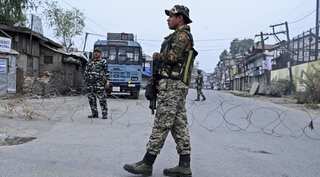 J&K: One terrorist gunned down in encounter with security forces; 1 soldier injured