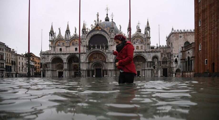 Venice: Flooding drowns St Mark's priceless mosaics in sewage
