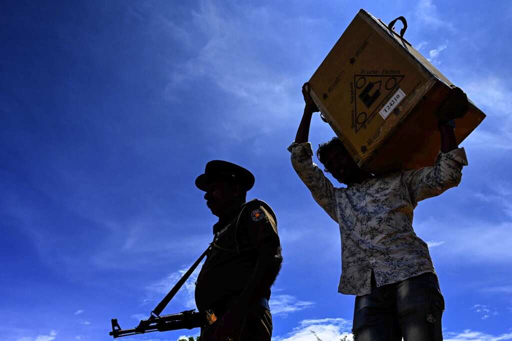 Sri Lanka: Indian Ocean island marked by civil war Sri Lanka: Indian Ocean island marked by civil war