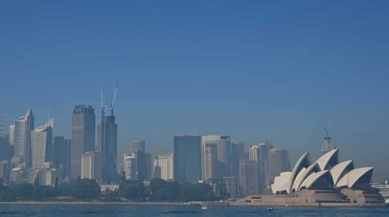 Australia bushfires: Record air pollution numbers recorded in New South Wales, Sydney chokes Australia bushfires: Record air pollution numbers recorded in New South Wales, Sydney chokes