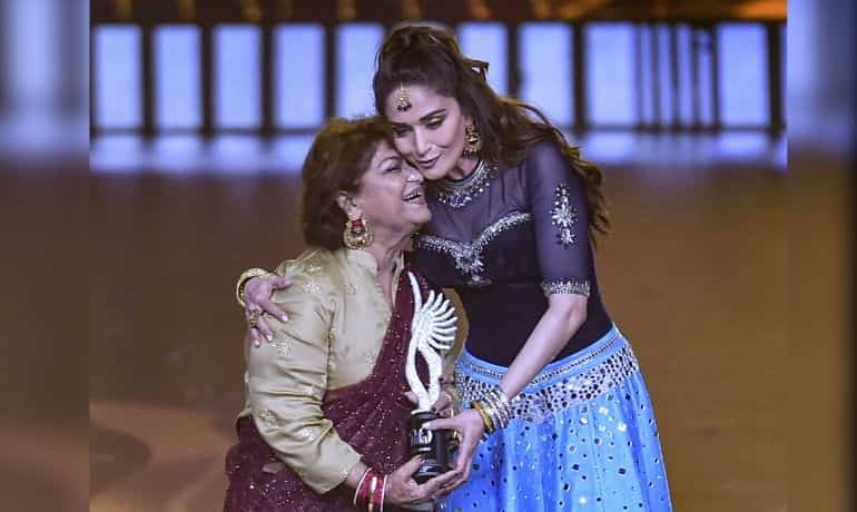 Madhuri Dixit on Saroj Khan's death: Devastated by the loss of my friend and guru Madhuri Dixit on Saroj Khan's death: Devastated by the loss of my friend and guru