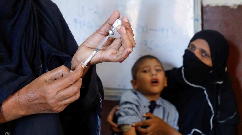 Pakistan grapples with drug-resistant typhoid outbreak Pakistan grapples with drug-resistant typhoid outbreak