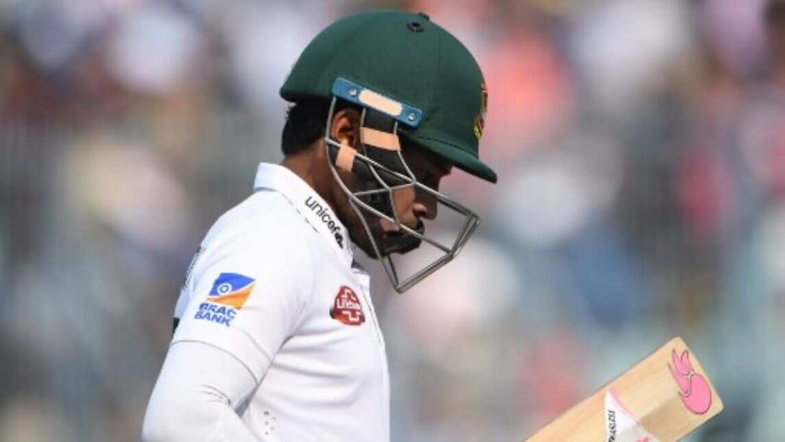 Mushfiqur showed some resilience