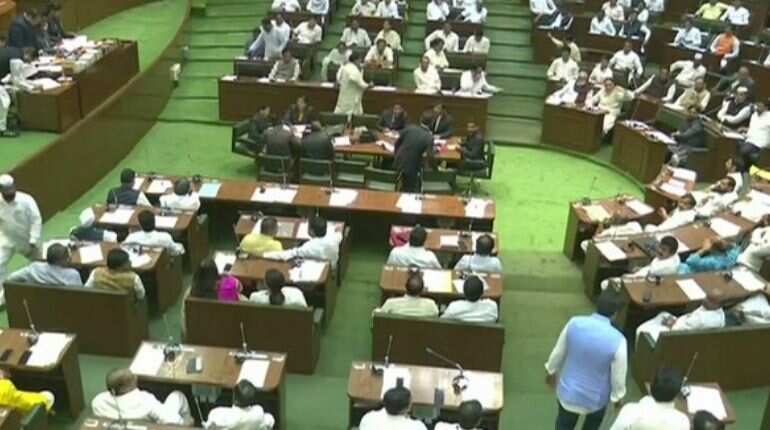 Maharashtra: Oath-taking ceremony of new MLAs begins in assembly