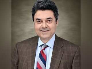 Pakistan Law Minister resigns to represent government in Bajwa's tenure extension case