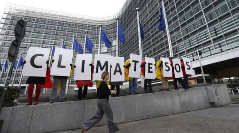 US accused of seeking climate funding waiver at UN talks US accused of seeking climate funding waiver at UN talks
