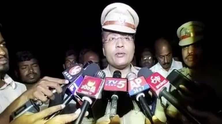 Telangana: Another charred body of unidentified woman recovered Telangana: Another charred body of unidentified woman recovered