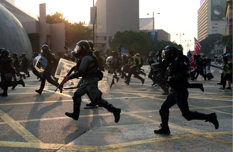 Hong Kong police fire tear gas as thousands take to the streets in fresh wave of protests Hong Kong police fire tear gas as thousands take to the streets in fresh wave of protests