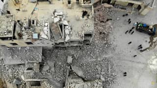Syria: Missiles kill eight in school turned shelter