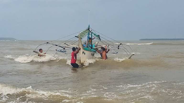 Evacuations, airport closure as Typhoon Kammuri nears Philippines Evacuations, airport closure as Typhoon Kammuri nears Philippines