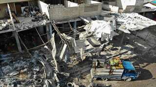 Thirty killed across Syria as violence rages