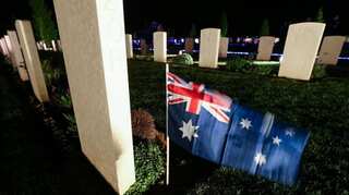 Australia: Tourists found alive two weeks after going missing