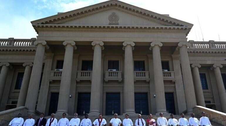 Sri Lanka: President Rajapaksa suspends parliament overnight ahead of snap elections Sri Lanka: President Rajapaksa suspends parliament overnight ahead of snap elections