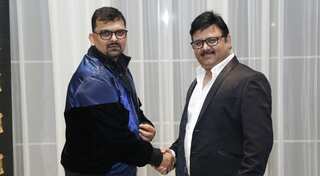 Gaurang Doshi collaborates with Neeraj Pathak for new film 'Happy Anniversary'