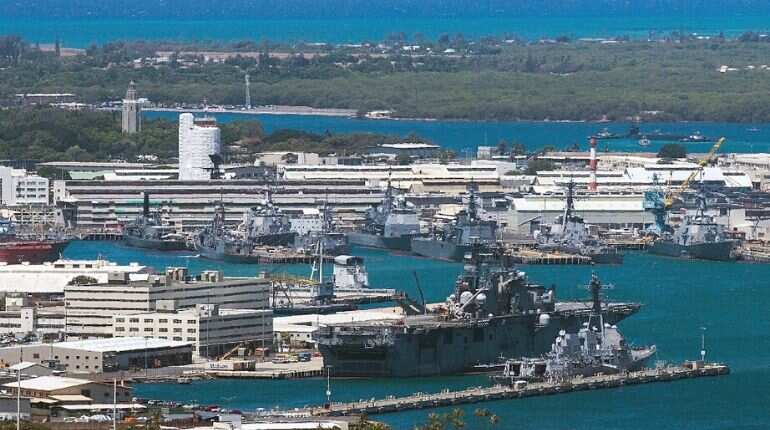 US Navy sailor injures three at Hawaii's Pearl Harbour base, kills self US Navy sailor injures three at Hawaii's Pearl Harbour base, kills self