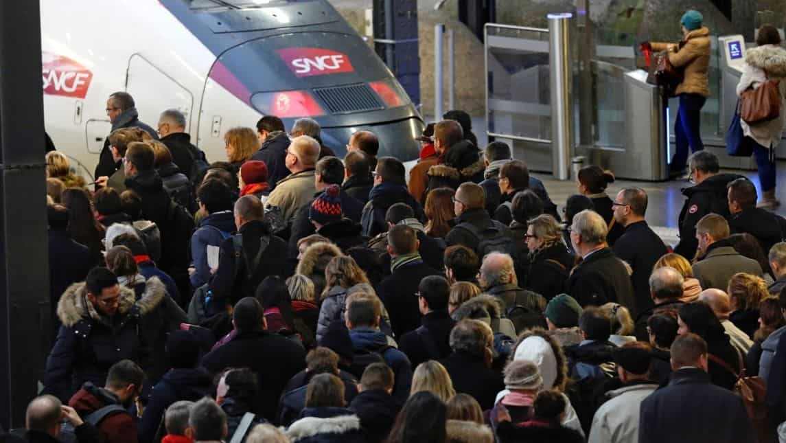 Setting the tone for Macron's mandate