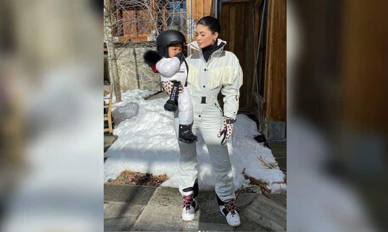 Kylie Jenner shares adorable snowboarding videos of daughter Stormi Kylie Jenner shares adorable snowboarding videos of daughter Stormi
