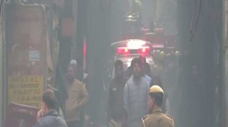 Anaj Mandi building had no safety clearance or equipment: Delhi Fire Services Anaj Mandi building had no safety clearance or equipment: Delhi Fire Services