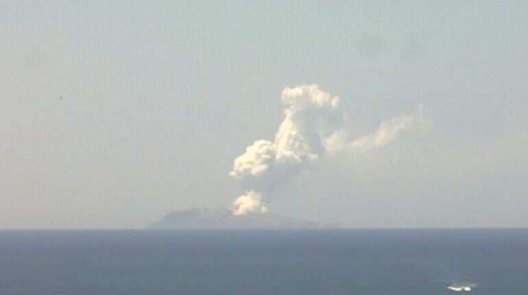 New Zealand: Volcano eruption kills five, several missing New Zealand: Volcano eruption kills five, several missing